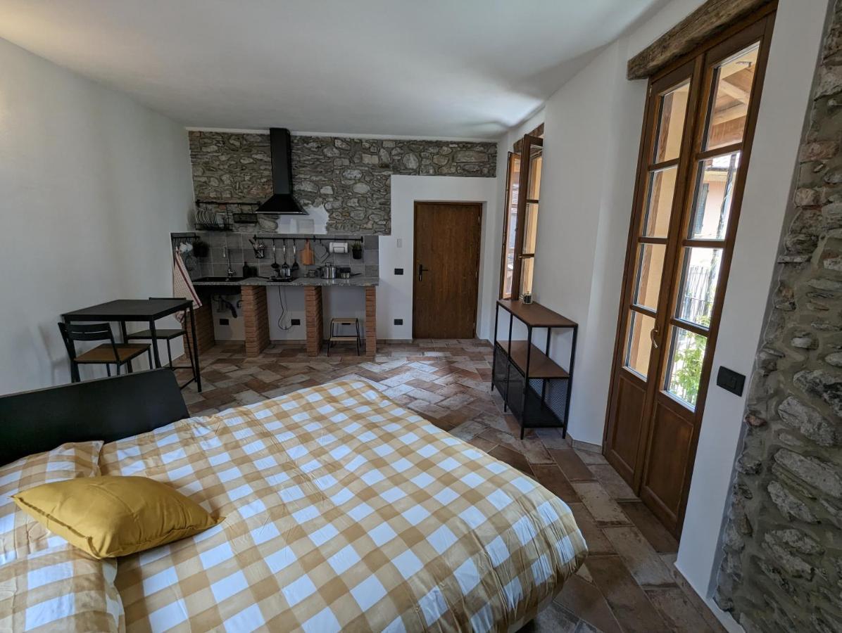 Antica Osteria Apartments Донго Экстерьер фото